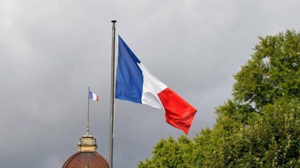 France Advises Citizens to Leave Mali